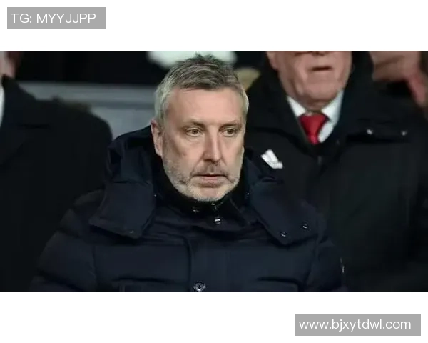 回归故乡仍是重返英超？“曼联罪人主帅”有望完成再次工作